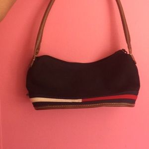 Vintage Tommy Hilfiger purse!